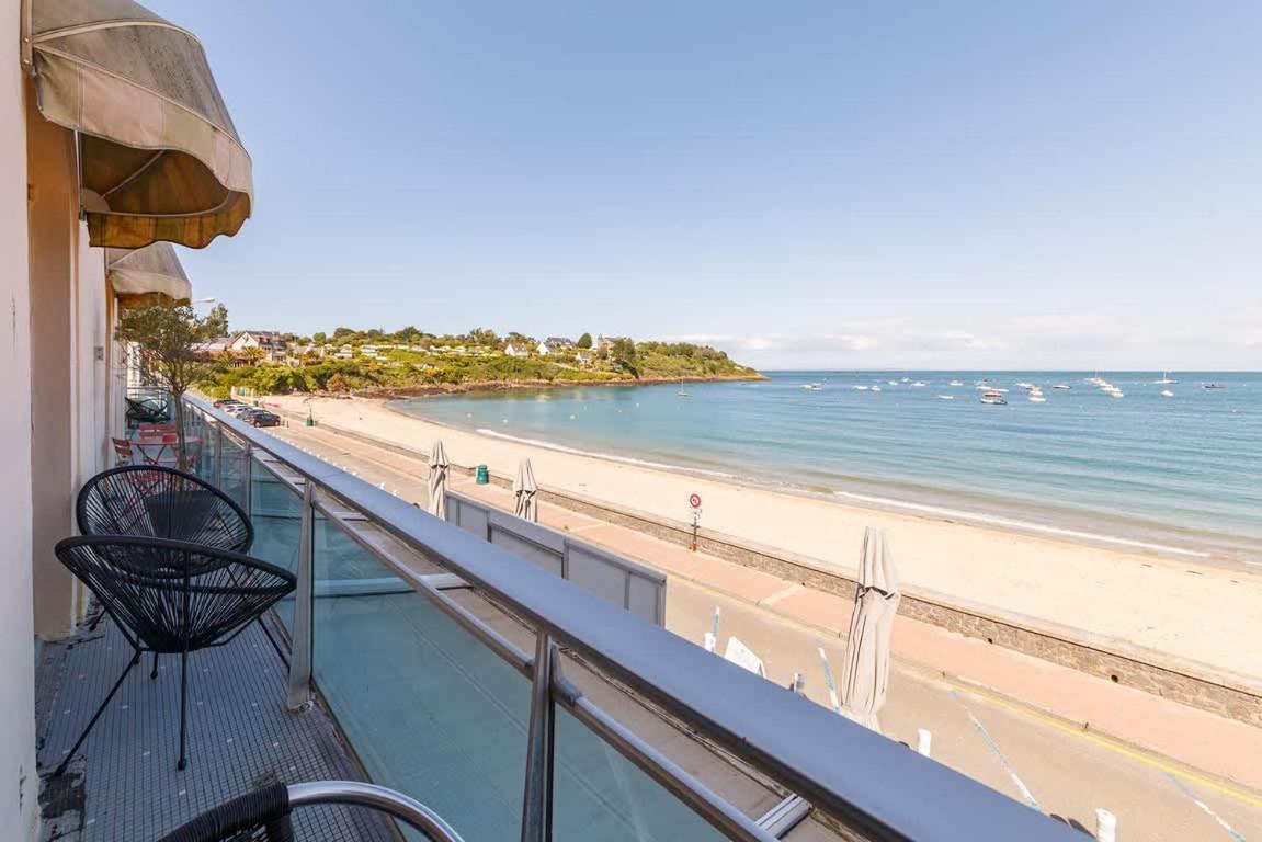 Les Pieds Dans L'Eau - Appartment 2 - Vue Mer Cancale Exterior photo